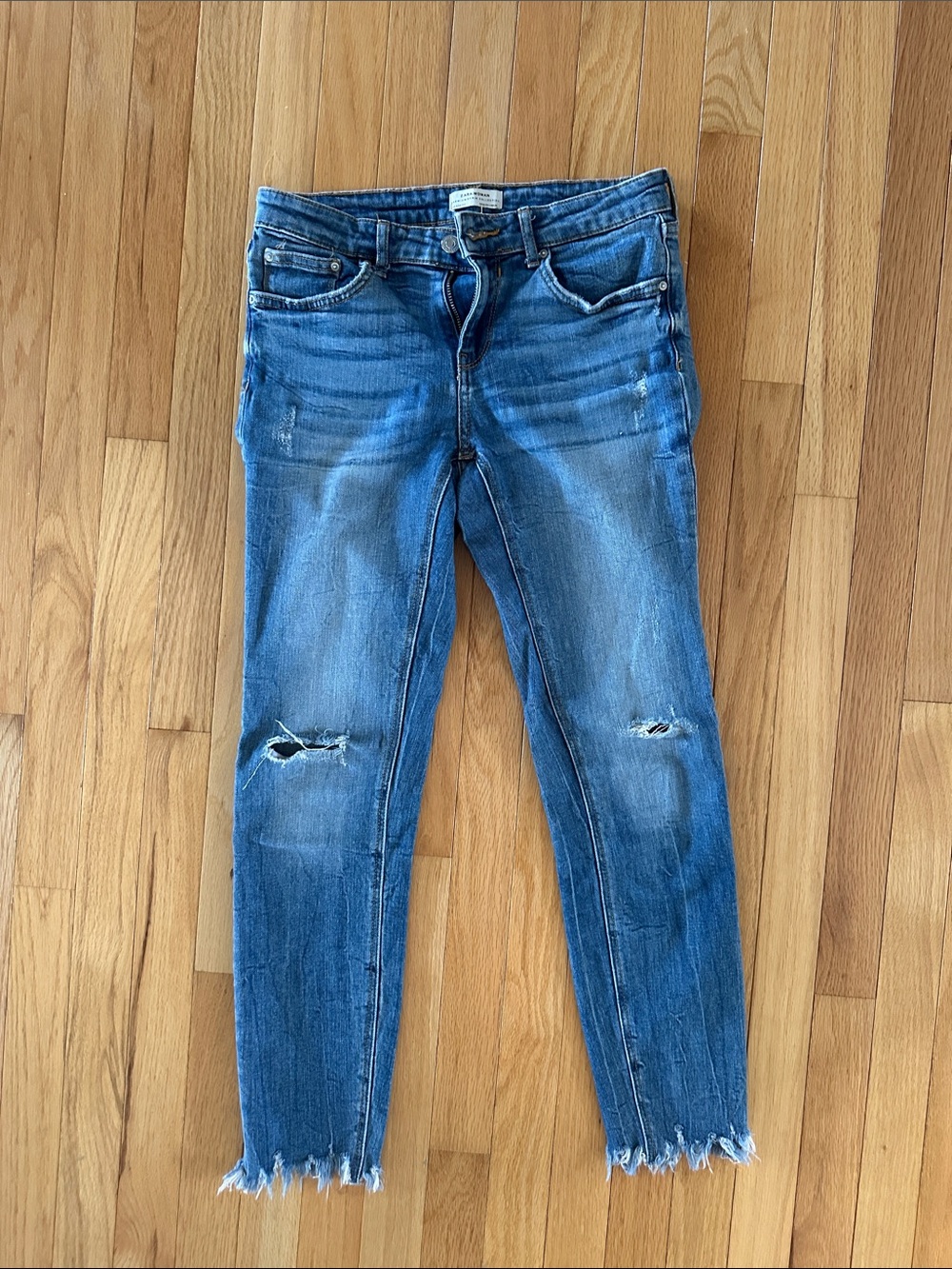Zara Distressed Women's Skinny Jeans